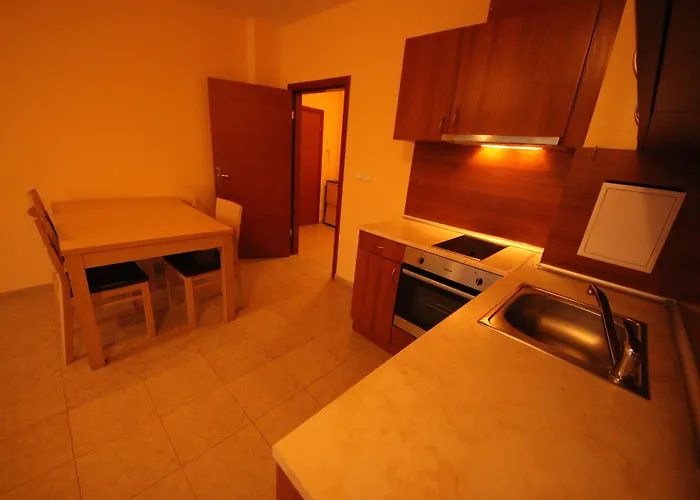 Menada In Karolina Słoneczny Brzeg