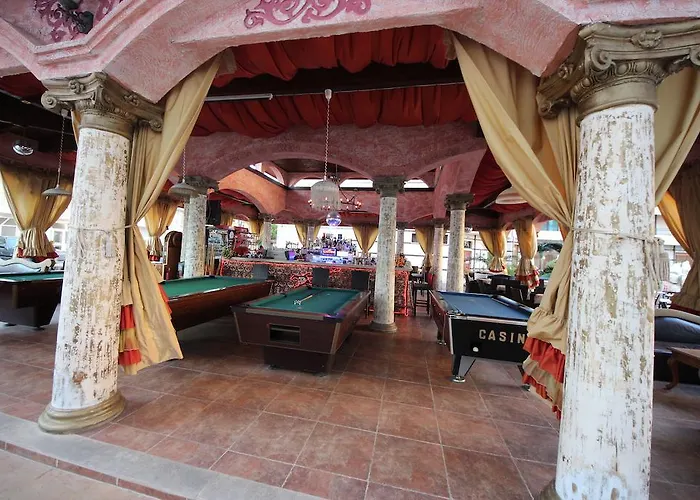 Menada In Karolina Słoneczny Brzeg