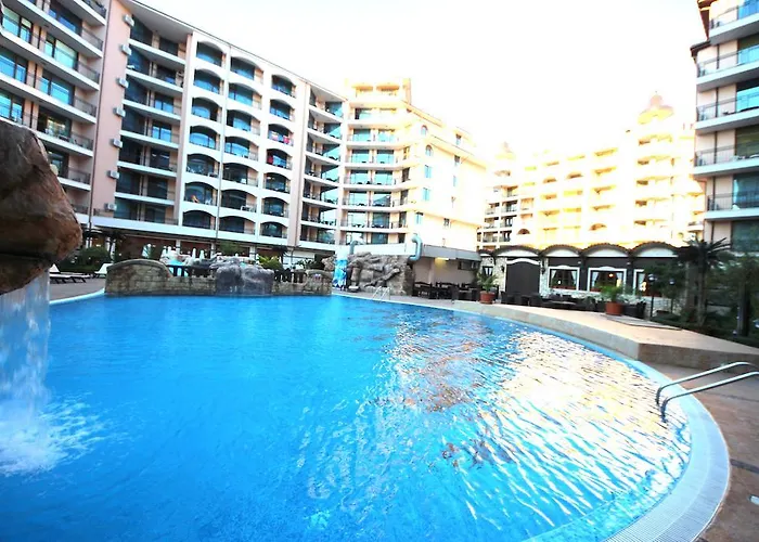 Menada In Karolina Słoneczny Brzeg