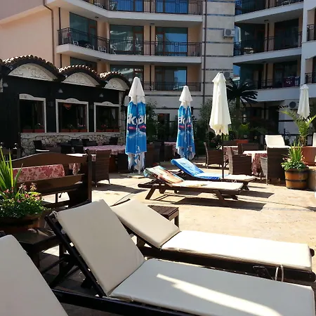 Апартаменты Menada In Karolina *