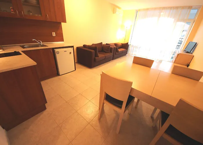 Menada In Karolina Apartamento *